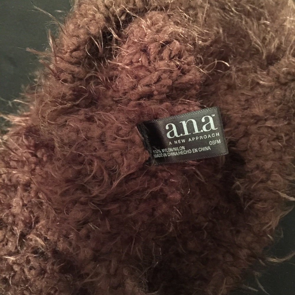 Super soft fuzzy knit hat - Picture 3 of 8